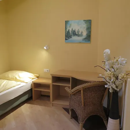 Rosenhotel - Serviced Hotel Zwentendorf