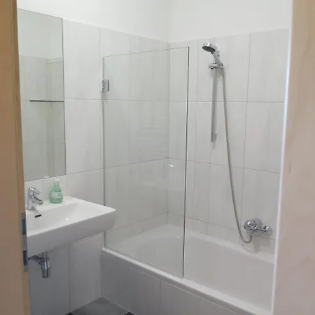 Rosenhotel - Serviced Szálloda Zwentendorf