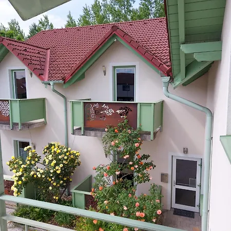 Rosenhotel - Serviced فندق Zwentendorf