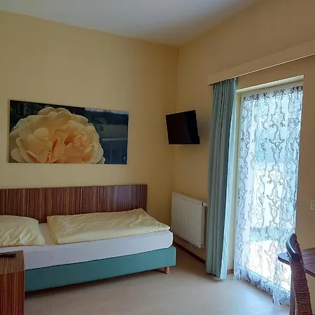 Rosenhotel - Serviced 4*