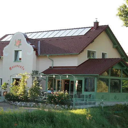 Rosenhotel - Serviced 4* Zwentendorf