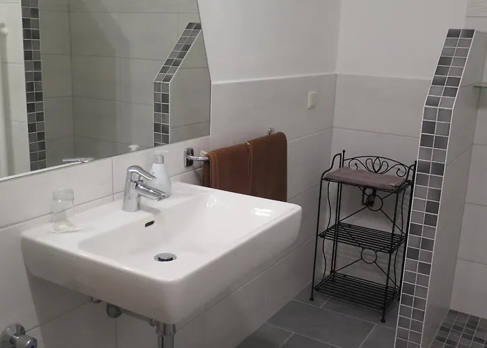 Rosenhotel - Serviced Hotel Zwentendorf